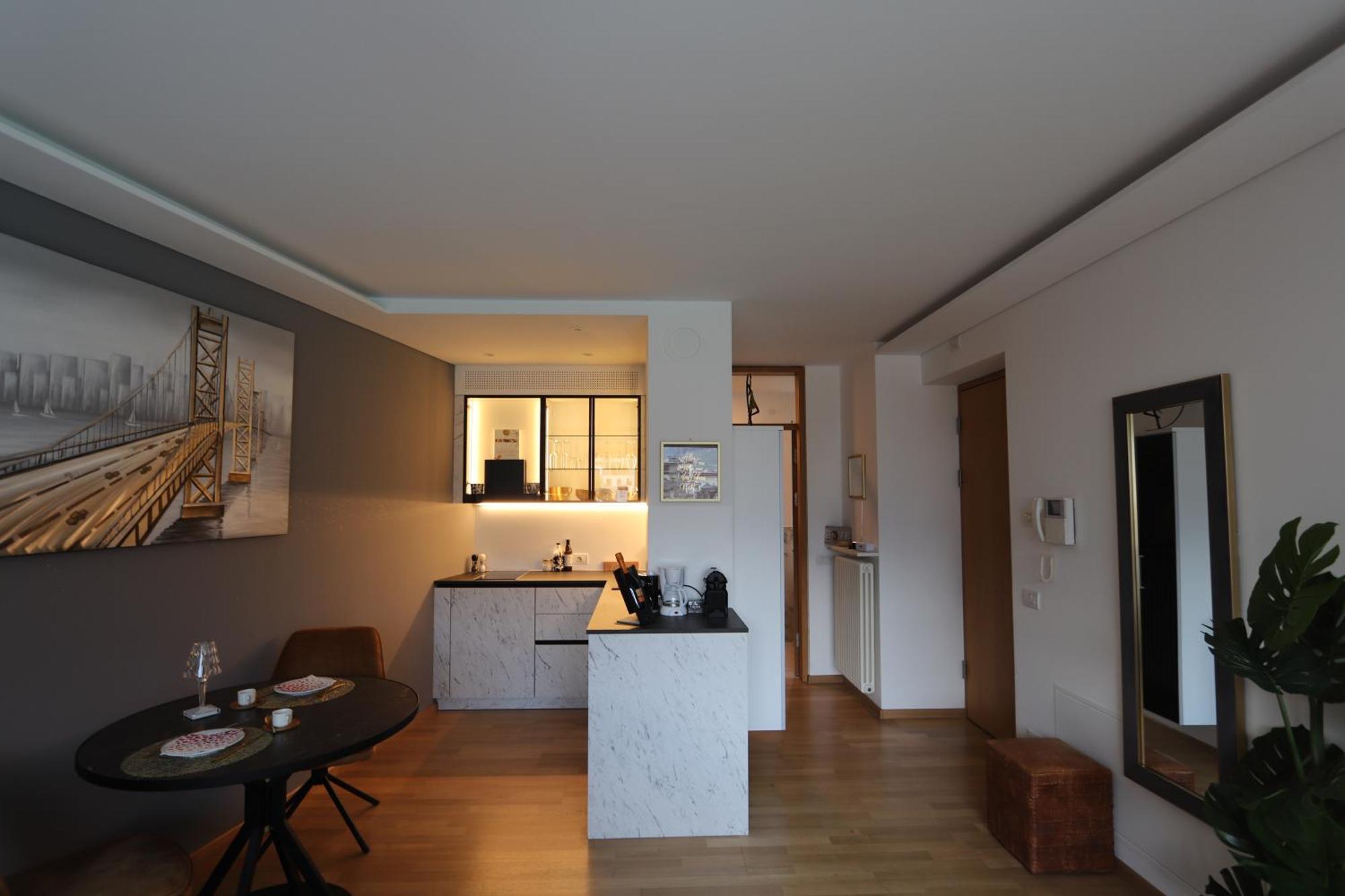Apartamento Ausblick Kleinjuwel Mit Panoramablick + Garage Merano Exterior foto