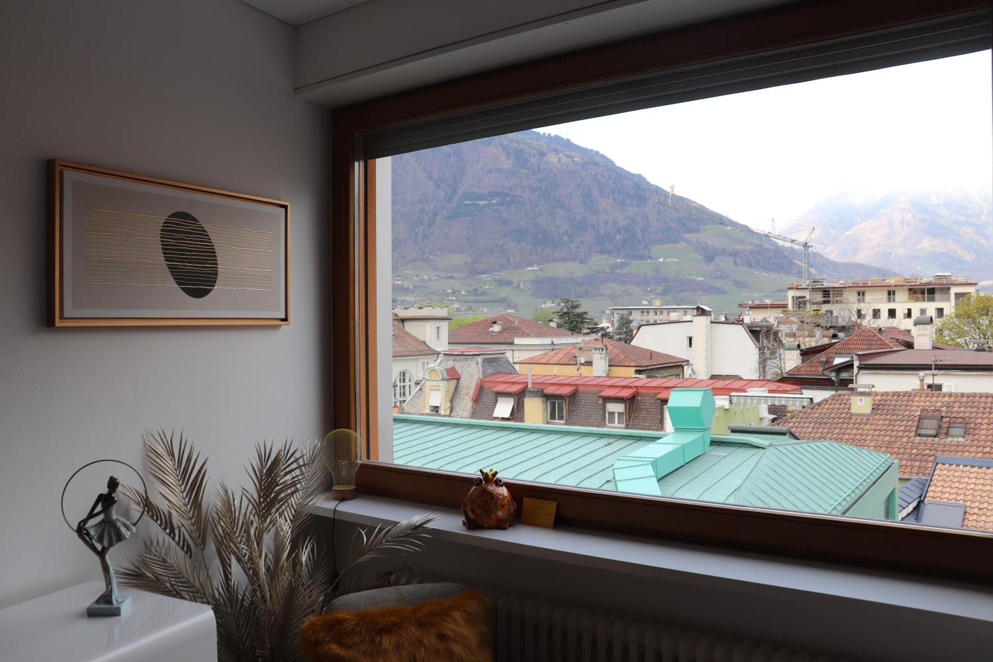 Apartamento Ausblick Kleinjuwel Mit Panoramablick + Garage Merano Exterior foto